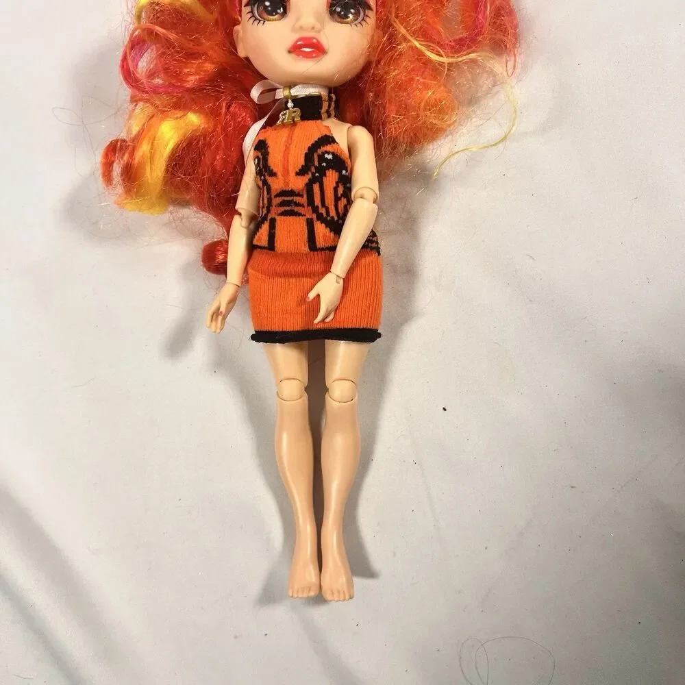2021 MGA Rainbow High Twin Doll LAUREL DEVIOUS Special Edition